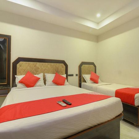 Oyo 15948 Hotel Srees Tiruchirappalli Exteriör bild