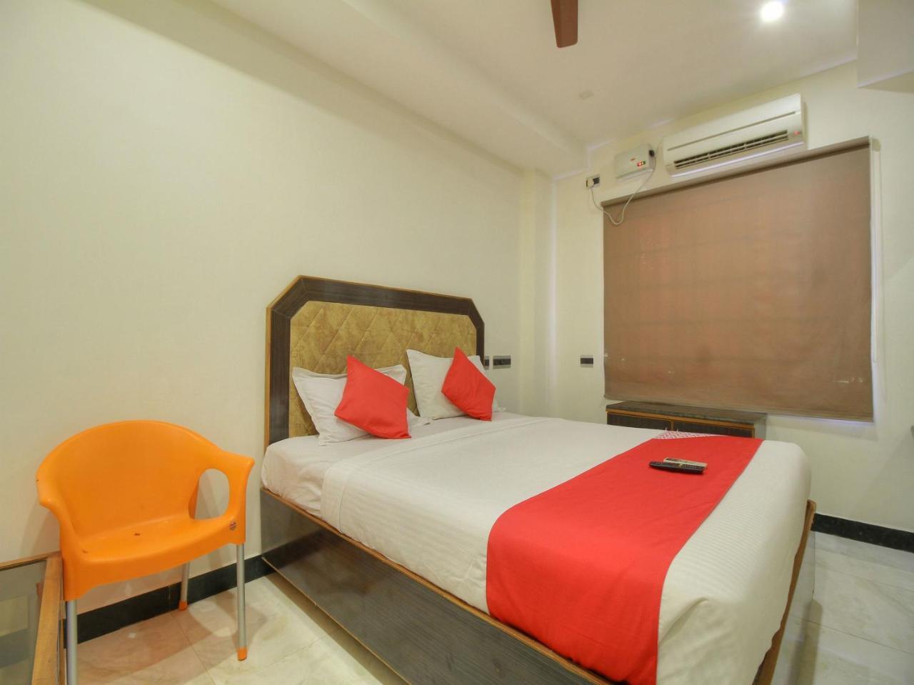 Oyo 15948 Hotel Srees Tiruchirappalli Exteriör bild