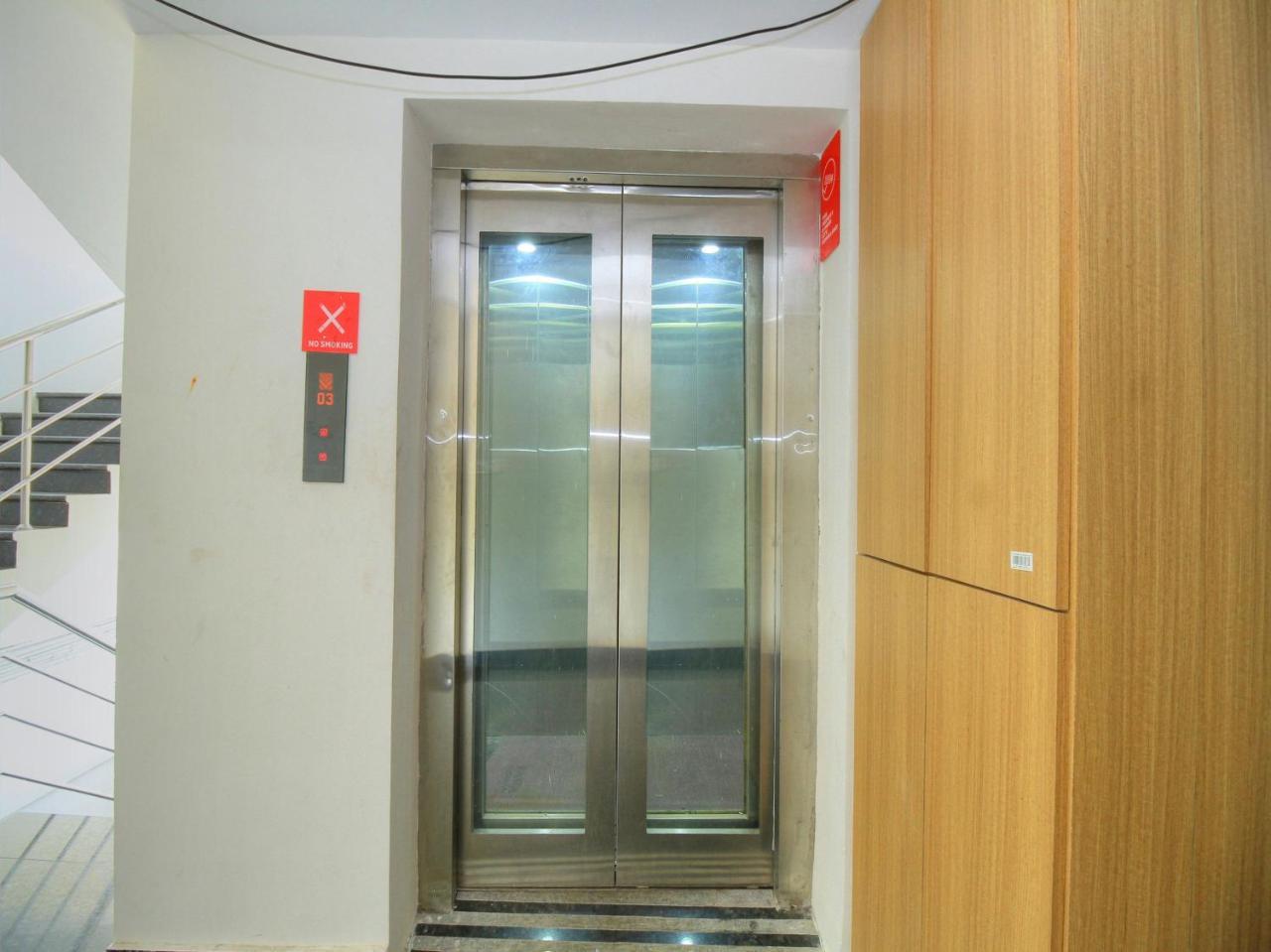 Oyo 15948 Hotel Srees Tiruchirappalli Exteriör bild